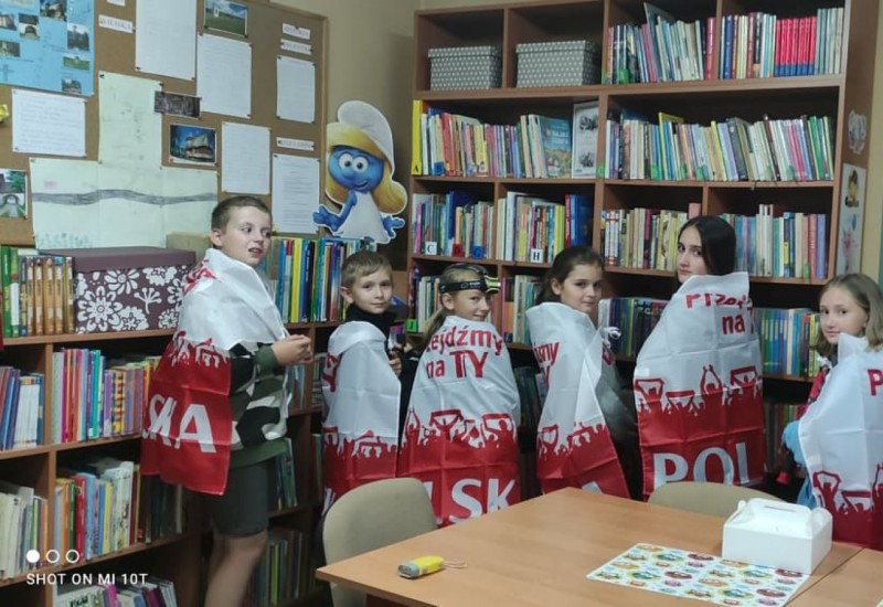 Wakacyjne przygody czytelników Biblioteki Publicznej w Harklowej