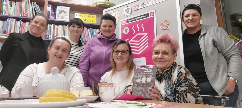 Niepokojący obraz rzeczywistości w ,,Samosiejkach" Dominiki Słowik