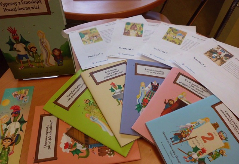 Biblioteka w Pyzówce – cykl spotkań „Wyprawy z Etnoekipą. Poznaj dawną wieś” Czwartkowe spotkania z książką z uczniami świetlicy szkolnej (klasy I–III)